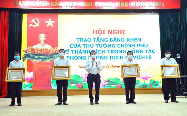 Thủ tướng khen nhân dân Đông Anh sáng tạo trong phòng, chống COVID-19