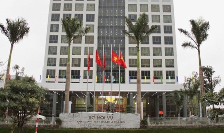 Bỏ chứng chỉ thăng hạng viên chức, Thủ tướng quyết liệt, Bộ Nội vụ dửng dưng? - Ảnh 1. Bỏ chứng chỉ thăng hạng viên chức, Thủ tướng quyết liệt, Bộ Nội vụ dửng dưng? - Ảnh 1.