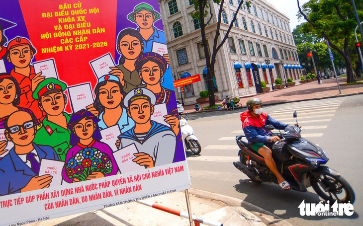 Thời tiết ngày bầu cử: Bắc Bộ mưa phùn, Trung Bộ mưa rào, Nam Bộ nắng nóng - Ảnh 2.