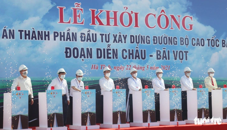 Khởi công xây cao tốc Diễn Châu - Bãi Vọt hơn 11.100 tỉ đồng - Ảnh 1.