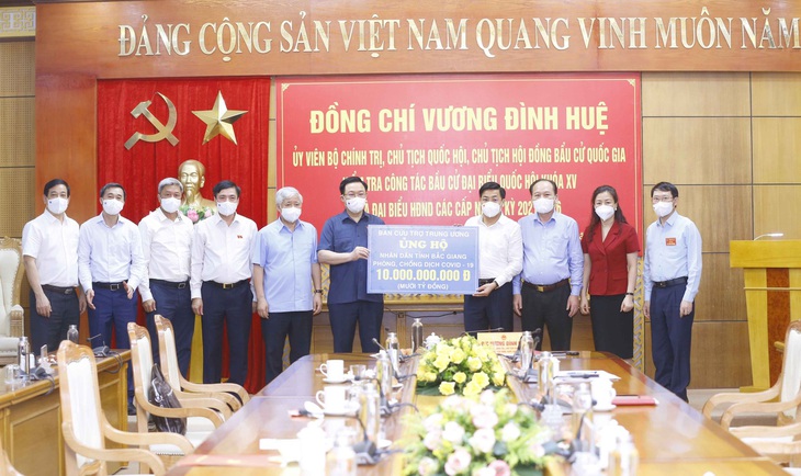 Mặt trận Tổ quốc kêu gọi toàn dân ủng hộ phòng, chống dịch COVID-19 - Ảnh 1.