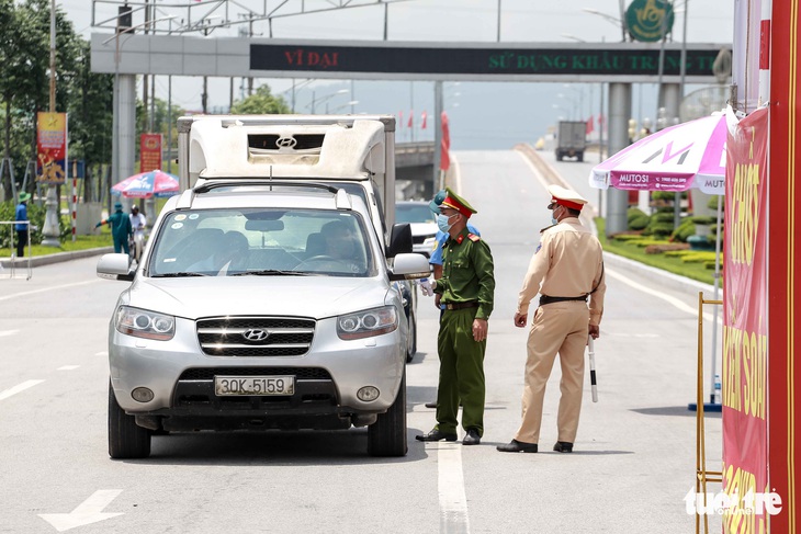 TP.HCM sáng nắng chiều mưa, Thanh Hóa đến Phú Yên nắng nóng trên 39 độ C - Ảnh 2.