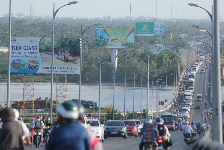 Bến Tre: Nếu phát hiện người từ vùng dịch trốn về, phải cách ly tập trung - Ảnh 1.