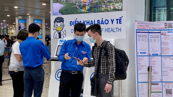 Ngày 29-4, sân bay Tân Sơn Nhất có lượng hành khách cao nhất lịch sử - Ảnh 1. Ngày 29-4, sân bay Tân Sơn Nhất có lượng hành khách cao nhất lịch sử - Ảnh 1.