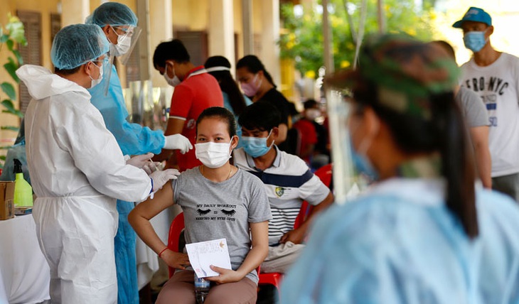 Khmer Times dự báo số ca COVID-19 cao chưa từng có ở Campuchia ngày 4-5 - Ảnh 1.