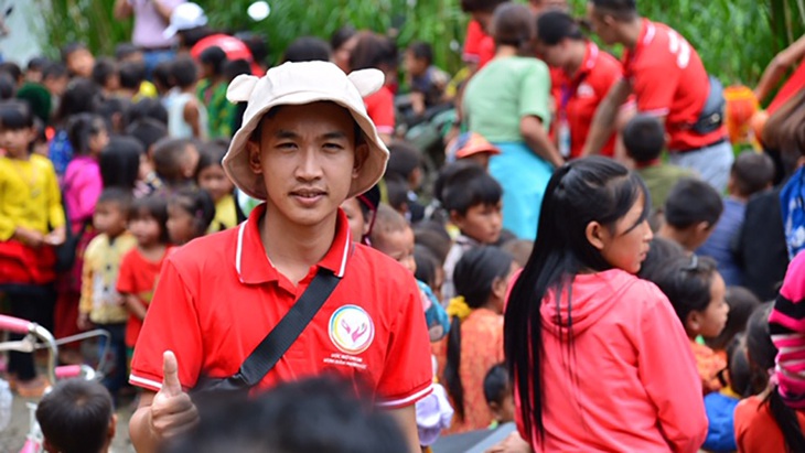 Người trung chuyển yêu thương - Ảnh 1.