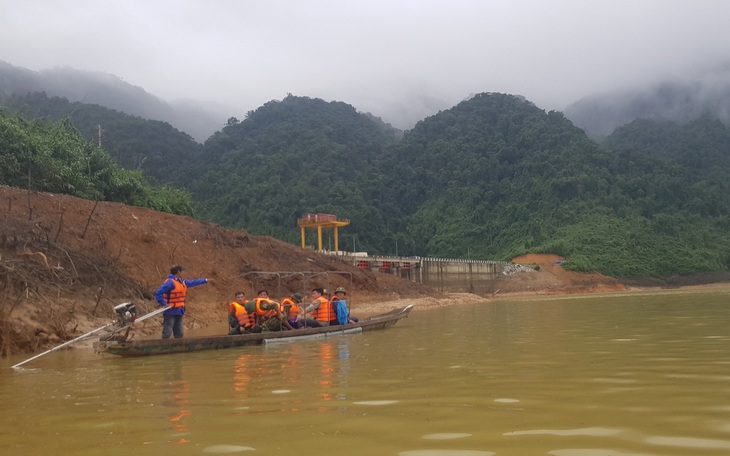 Có thể xả cạn hồ thủy điện tìm 11 người mất tích ở thủy điện Rào Trăng 3