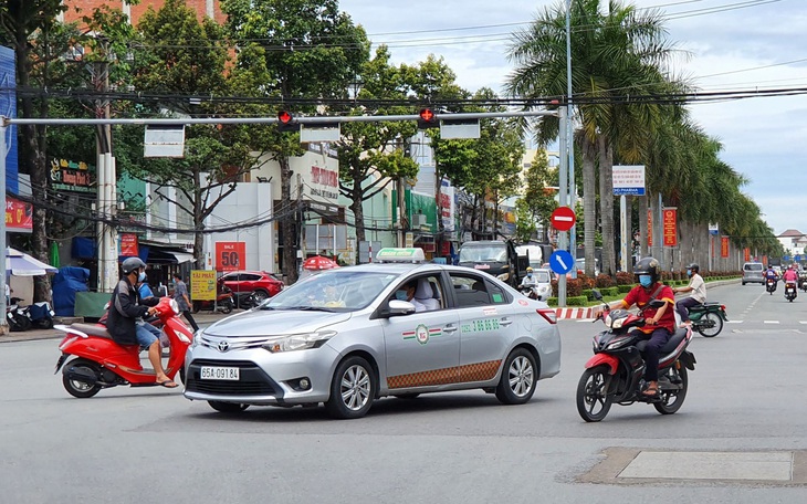 Cần Thơ tạm dừng tất cả hoạt động vận tải hành khách kể cả taxi