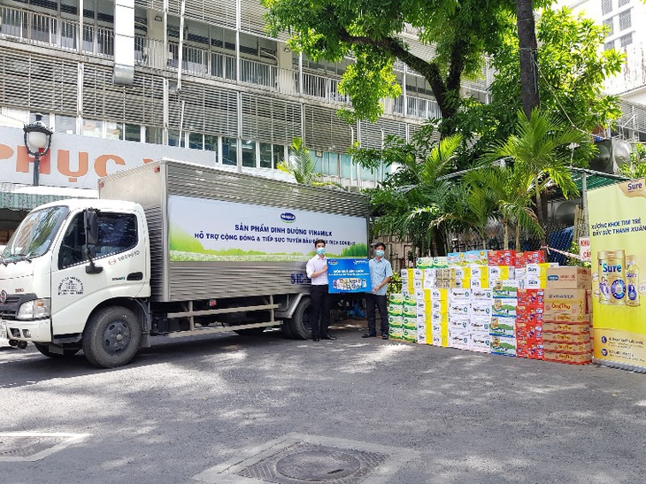 Hậu phương vững chắc, tiền tuyến vững tâm cho Việt Nam khỏe mạnh - Ảnh 4. Hậu phương vững chắc, tiền tuyến vững tâm cho Việt Nam khỏe mạnh - Ảnh 4.