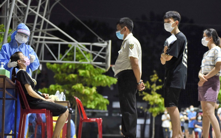 Tính đến 17h chiều, TP.HCM ngày 3-6 thêm 30 ca nghi COVID-19