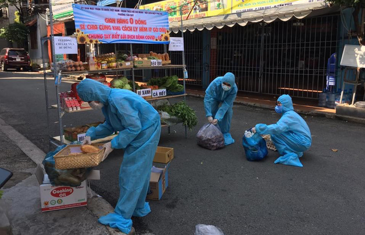 Gian hàng 0 đồng chia sẻ yêu thương trong mùa dịch - Ảnh 3.