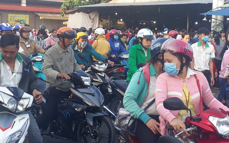 Chủ tịch tỉnh Vĩnh Long các đơn vị bố trí làm việc tập trung một trụ sở, không phân tán - Ảnh 1.