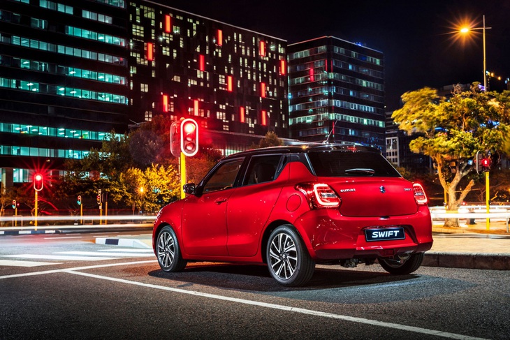 New Swift 2021, cơn sốt xe hatchback đô thị thời trang - Ảnh 3. New Swift 2021, cơn sốt xe hatchback đô thị thời trang - Ảnh 3.