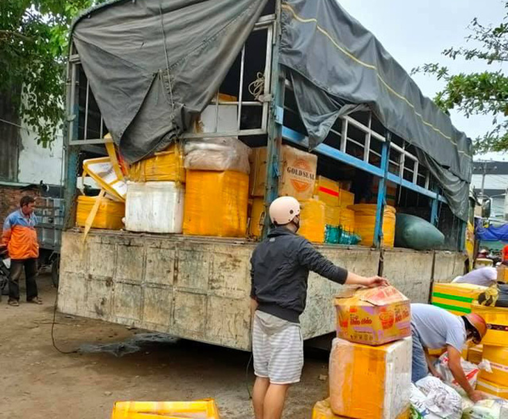 Rau củ quả tiếp tế người thân từ Bảo Lộc, Đà Lạt về Sài Gòn, 3 ngày chưa nhận được - Ảnh 1.