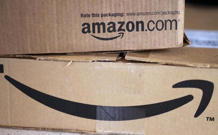 Mỹ yêu cầu Amazon thu hồi máy sấy tóc, quần áo ngủ trẻ em 