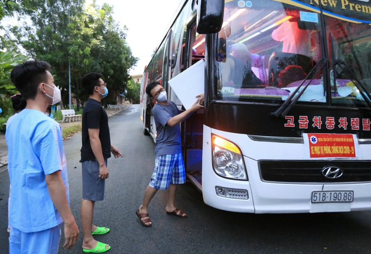 Hàng ngàn suất phở ngon đến với bệnh viện dã chiến - Ảnh 10. Hàng ngàn suất phở ngon đến với bệnh viện dã chiến - Ảnh 10.
