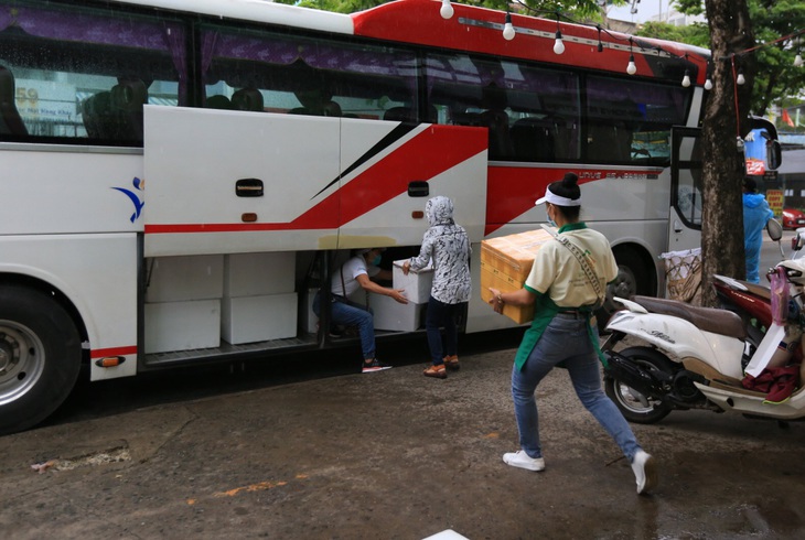 Hàng ngàn suất phở ngon đến với bệnh viện dã chiến - Ảnh 9. Hàng ngàn suất phở ngon đến với bệnh viện dã chiến - Ảnh 9.
