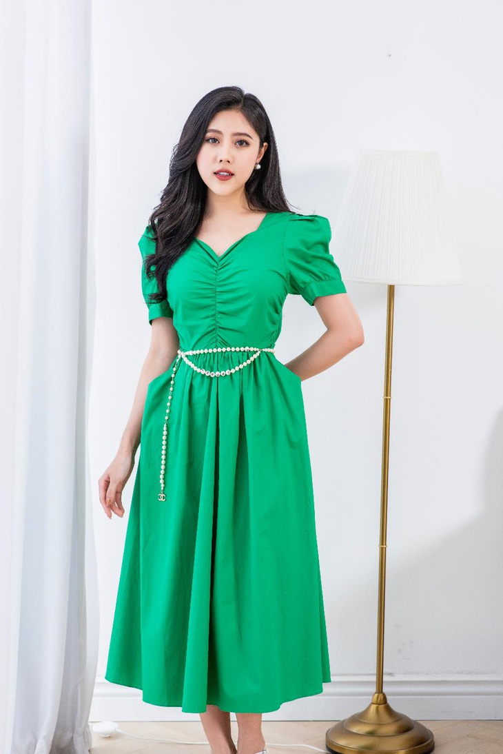 Đắm chìm trong cơn mưa mùa hạ cùng BST mới nhất của Chảnh shop - Ảnh 1. Đắm chìm trong cơn mưa mùa hạ cùng BST mới nhất của Chảnh shop - Ảnh 1.