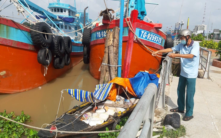 Hai người dân kịp thời cứu sống một phụ nữ nhảy sông Bảo Định nghi tự tử - Ảnh 2.