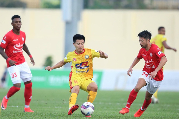 VPF vẫn đề xuất lùi V-League 2021 sang tháng 2-2022 - Ảnh 1.