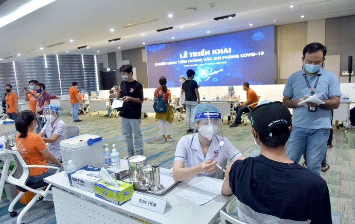 Các doanh nghiệp công nghệ cao ‘cõng’ chi phí lưu trú hàng trăm tỉ đồng - Ảnh 1. Các doanh nghiệp công nghệ cao ‘cõng’ chi phí lưu trú hàng trăm tỉ đồng - Ảnh 1.
