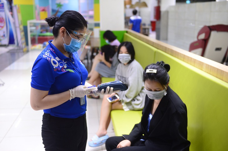 Không để giấy âm tính đẩy giá thực phẩm - Ảnh 1. Không để giấy âm tính đẩy giá thực phẩm - Ảnh 1.