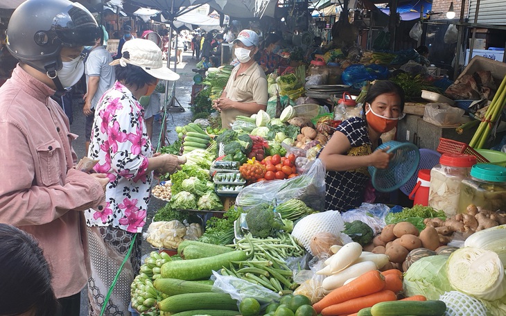 TP.HCM: Muốn đóng chợ truyền thống thì phải tìm mặt bằng mở điểm bán hàng di động, đồng giá