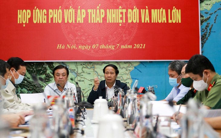 Phó thủ tướng: Huy động tối đa lực lượng để giảm thiệt hại do áp thấp nhiệt đới, mưa lũ