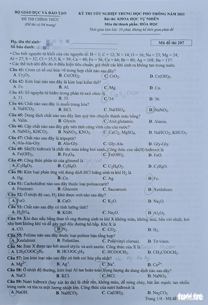 Đề và bài giải môn hóa thi tốt nghiệp THPT 2021 - Ảnh 2.