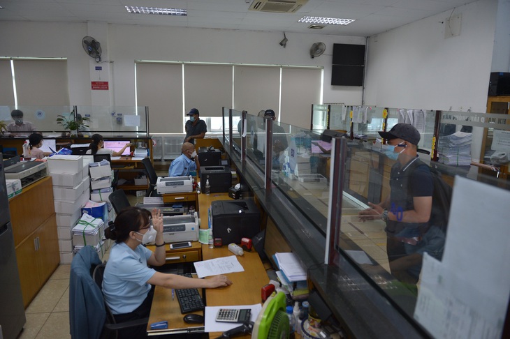 Không xử phạt doanh nghiệp chậm làm thủ tục hải quan do ảnh hưởng của dịch - Ảnh 1.
