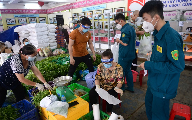 Kéo hàng về địa bàn để 