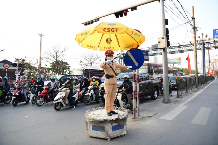 Kiến nghị bắt buộc mô tô, xe gắn máy kiểm tra khí thải định kỳ, cấm lưu hành khi quá hạn sử dụng - Ảnh 1.