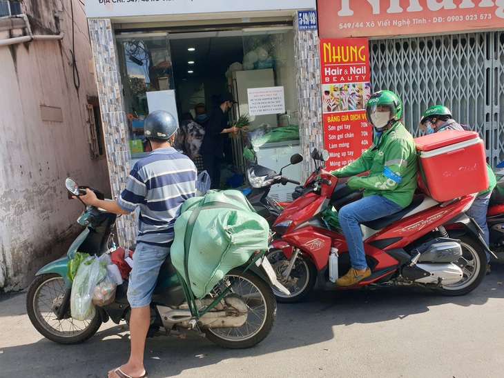 Cước giao hàng nhiều khi cao hơn giá hàng, khách đổ sang mua bán chui - Ảnh 4.