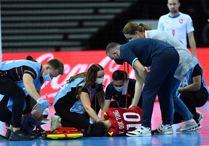 Trưởng đoàn Trần Anh Tú tiết lộ bí quyết giúp đội tuyển futsal Việt Nam tạo lập kỳ tích - Ảnh 3.