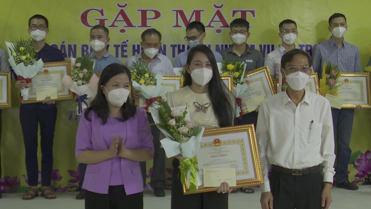 Thanh Hóa khen thưởng cán bộ y tế tham gia chống dịch tại TP.HCM - Ảnh 1. Thanh Hóa khen thưởng cán bộ y tế tham gia chống dịch tại TP.HCM - Ảnh 1.