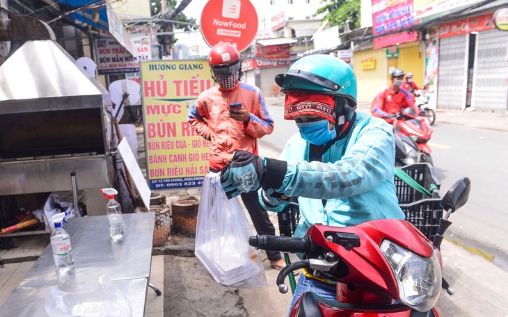 Lời tâm sự của người buôn bán trước bộ tiêu chí mở lại cửa hàng