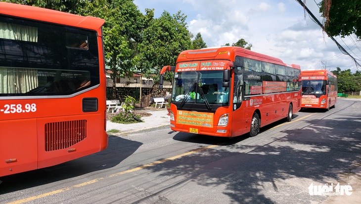 An Giang đón 232 công dân từ vùng dịch về, trong đó có 190 phụ nữ mang thai - Ảnh 4.