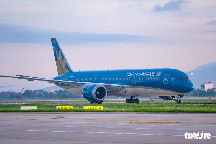 Cho Vietnam Airlines đặc cách trên thị trường chứng khoán, có tạo tiền lệ xấu? - Ảnh 1.