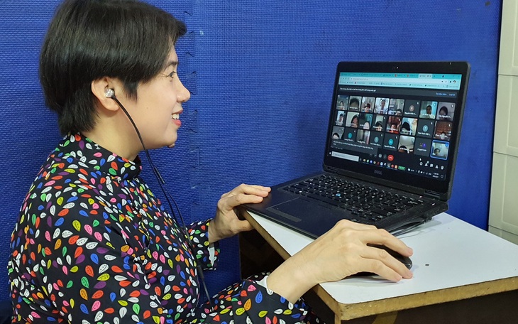 Giáo viên chủ nhiệm thời online