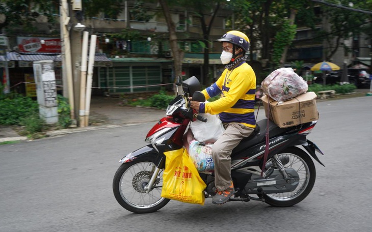 Tài xế công nghệ cuối năm: cuốc xe nhiều, thưởng cao