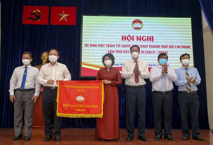 Dịch bệnh còn diễn biến phức tạp, cần đảm bảo an sinh xã hội cho người dân - Ảnh 1. Dịch bệnh còn diễn biến phức tạp, cần đảm bảo an sinh xã hội cho người dân - Ảnh 1.