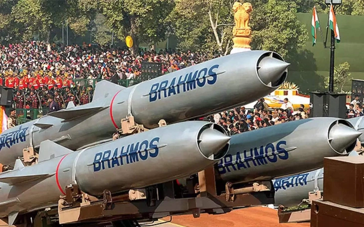 Ấn Độ đồng ý bán tên lửa hành trình siêu thanh BrahMos cho Indonesia - Ảnh 2.