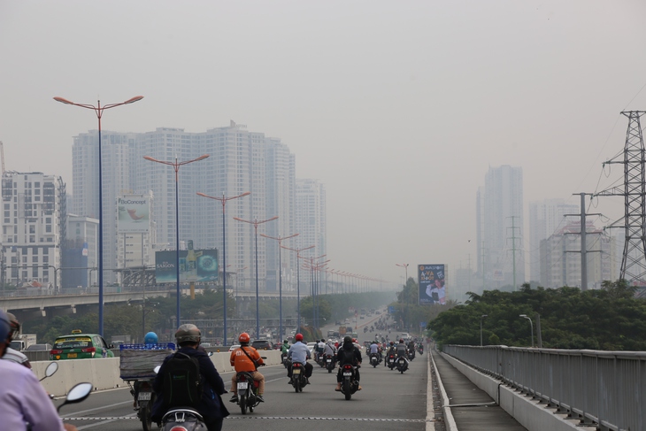 Miền Nam se se lạnh - Ảnh 1. Miền Nam se se lạnh - Ảnh 1.