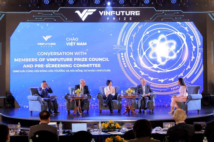 Tò mò - bí quyết của các bộ óc siêu việt nhất thế giới - Ảnh 3. Tò mò - bí quyết của các bộ óc siêu việt nhất thế giới - Ảnh 3.