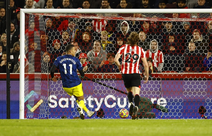 Thắng dễ Brentford, Man Utd áp sát top 4 - Ảnh 2.