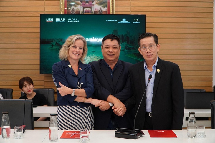 Tháng sự kiện Shine With Australia cung cấp thông tin du học Australia năm 2023 - Ảnh 1. Tháng sự kiện Shine With Australia cung cấp thông tin du học Australia năm 2023 - Ảnh 1.