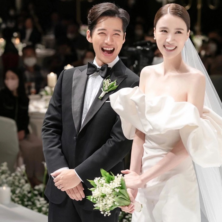Ảnh cưới đẹp như mơ của luật sư 1000 won Nam Goong Min và Jin Ah Reum - Ảnh 2. Ảnh cưới đẹp như mơ của luật sư 1000 won Nam Goong Min và Jin Ah Reum - Ảnh 2.