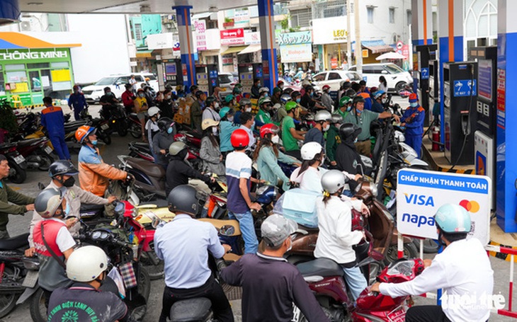 Chiết khấu không phù hợp, giá mua cao hơn bán nên nhiều cây xăng đóng cửa