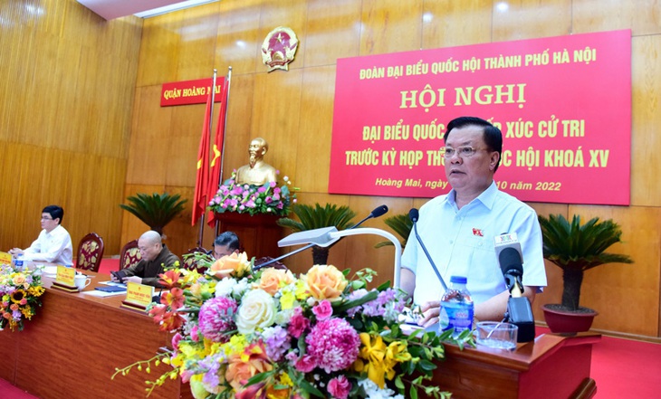 Bí thư Hà Nội: Thiếu trường, lớp nên đi học phải bốc thăm, tôi xót ruột quá - Ảnh 1.