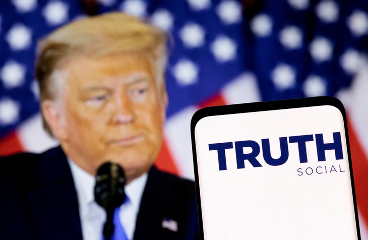 Google cho ứng dụng Truth Social của ông Trump lên Play Store - Ảnh 1.